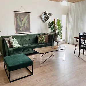 Apartment Kerkplein 7a, Zandvoort